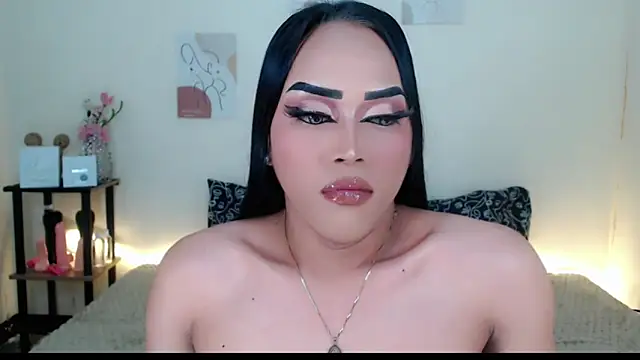 Snapshot of Lessandra_Lust chatting on 10-11-25, 11:03 Lessandra Lust online show from 10-11-25, 11:03