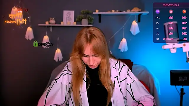 Snapshot of beauty_ginger_ chatting on 10-31-25, 08:59 beauty ginger online show from 10-31-25, 08:59