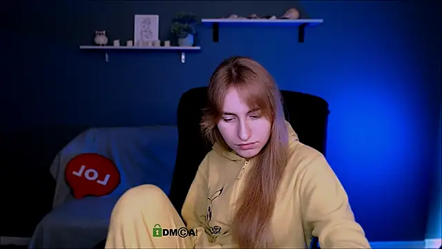 Snapshot of beauty_ginger_ chatting on 11-15-25, 10:01 beauty ginger online show from 11-15-25, 10:01