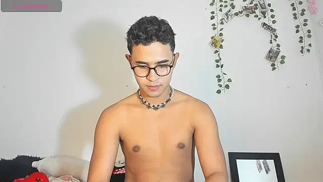 cute sammy 1 online show from 10-06-25, 07:22