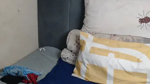 Tyllorsavage online show from 10-25-25, 01:35