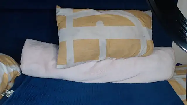 Tyllorsavage online show from 11-22-25, 02:54