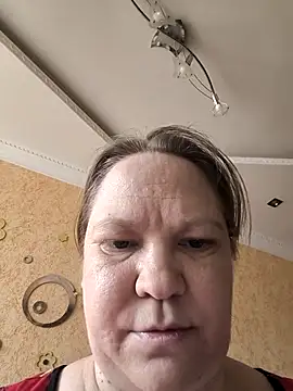 Daysie Fanny online show from 01-17-26, 10:42