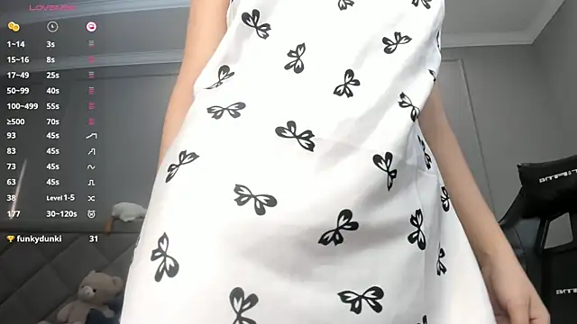 Yunleah online show from 10-22-25, 02:23