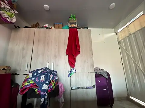 amanne misa online show from 10-31-25, 05:25