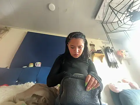 amanne misa online show from 11-15-25, 05:53