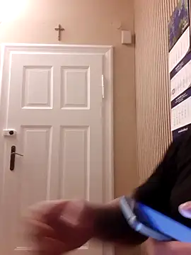 Snapshot of krysztalowy chatting on 11-17-25, 05:57 krysztalowy online show from 11-17-25, 05:57