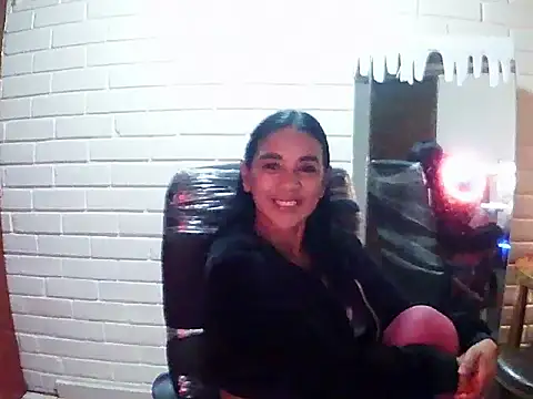 MiiaVelasquez online show from 11-10-25, 04:11