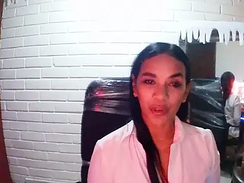 MiiaVelasquez online show from 11-12-25, 04:02