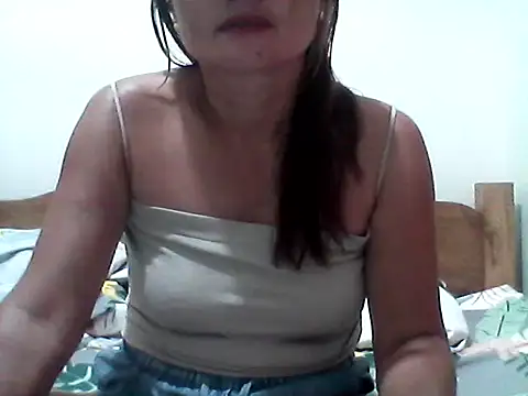 nathalie0045 online show from 12-04-25, 09:01