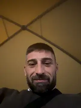 Snapshot of GmGit chatting on 10-30-25, 05:13 GmGit online show from 10-30-25, 05:13