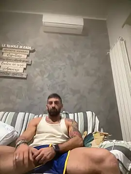 Snapshot of GmGit chatting on 11-08-25, 03:18 GmGit online show from 11-08-25, 03:18