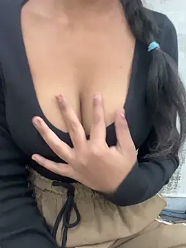 cute parii  online show from 11-19-25, 03:39