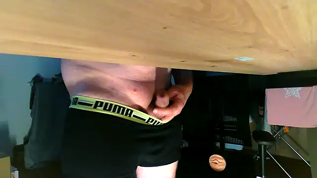 michaelm1983 online show from 11-25-25, 08:14