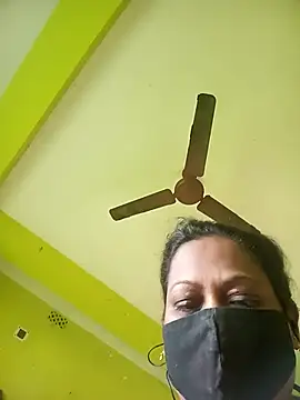 Snapshot of KITTUAAA chatting on 11-15-25, 08:55 KITTUAAA online show from 11-15-25, 08:55