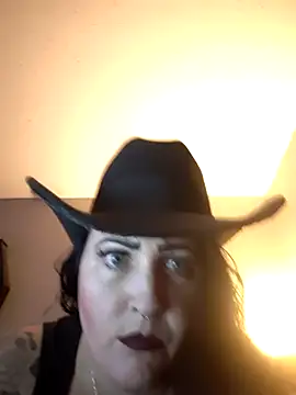 Snapshot of TheRealSophieDee chatting on 10-21-25, 09:59 TheRealSophieDee online show from 10-21-25, 09:59