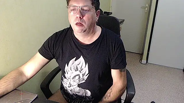 blueandwhite1 online show from 11-27-25, 03:47