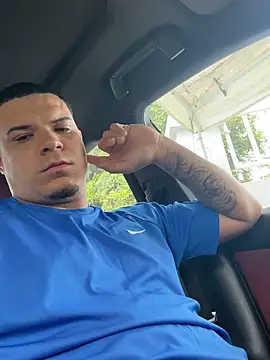 YadielPublic online show from 09-19-25, 05:35