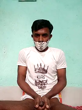 Snapshot of ShinuRoy chatting on 02-01-26, 01:26 ShinuRoy online show from 02-01-26, 01:26