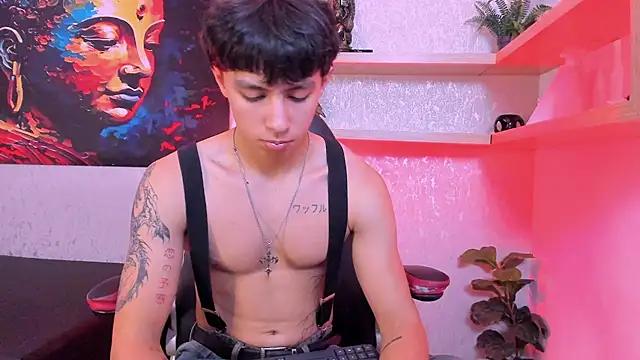 Snapshot of Tyler_durten chatting on 10-08-25, 03:26 Tyler durten online show from 10-08-25, 03:26