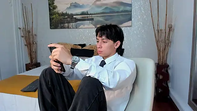 Snapshot of Tyler_durten chatting on 10-24-25, 03:14 Tyler durten online show from 10-24-25, 03:14