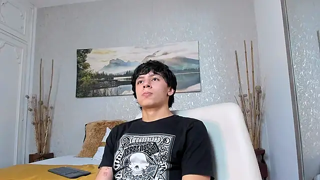 Snapshot of Tyler_durten chatting on 11-15-25, 03:15 Tyler durten online show from 11-15-25, 03:15