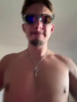 AndrewAndrew997 online show from 09-28-25, 07:47