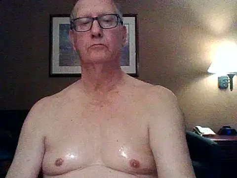 Snapshot of camminmichaellll chatting on 01-09-25, 03:47 camminmichaellll online show from 01-09-25, 03:47