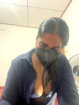 Choco Chuby online show from 11-20-25, 11:21