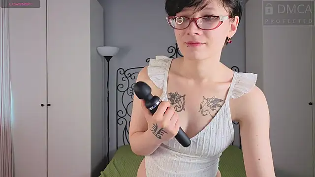 oliviafairy1 online show from 09-10-25, 01:05