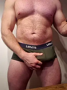 AlphaGymMale online show from 12-15-25, 01:43