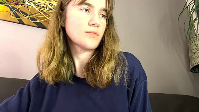 Snapshot of velina__ chatting on 10-14-25, 08:31 velina online show from 10-14-25, 08:31