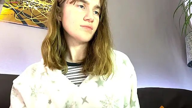 Snapshot of velina__ chatting on 10-24-25, 08:27 velina online show from 10-24-25, 08:27