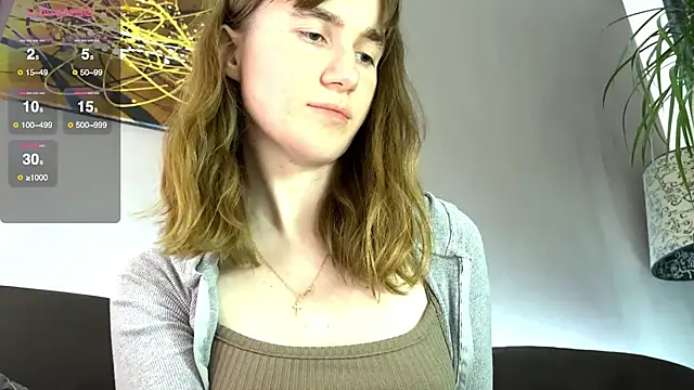 Snapshot of velina__ chatting on 10-28-25, 06:32 velina online show from 10-28-25, 06:32