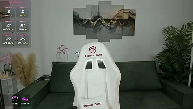 Shying Chloe online show from 10-02-25, 07:26