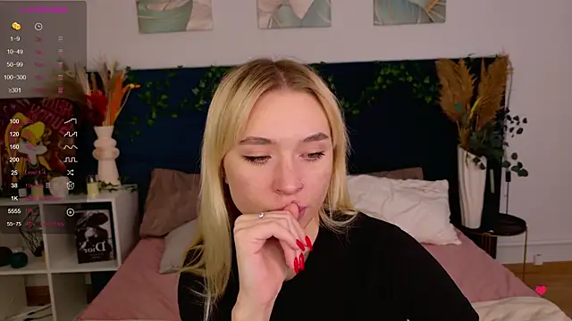 RachelColon online show from 10-20-25, 10:05