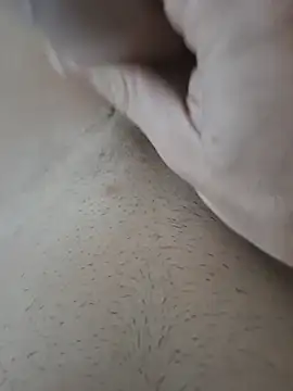 NoFaceGuy online show from 11-02-25, 01:13