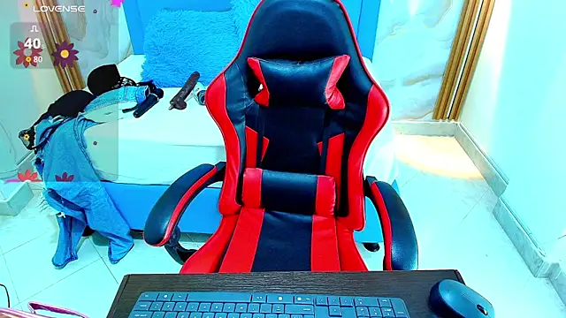 Snapshot of anapau_cooper chatting on 02-12-26, 04:07 anapau cooper online show from 02-12-26, 04:07