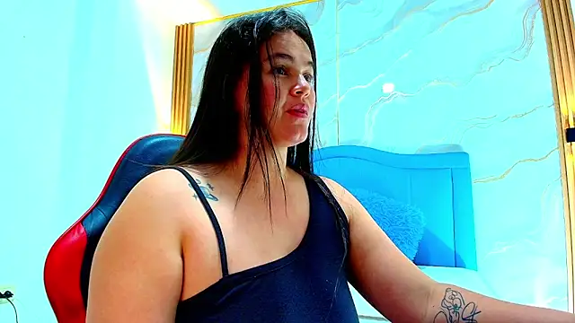 Snapshot of anapau_cooper chatting on 02-19-26, 05:58 anapau cooper online show from 02-19-26, 05:58