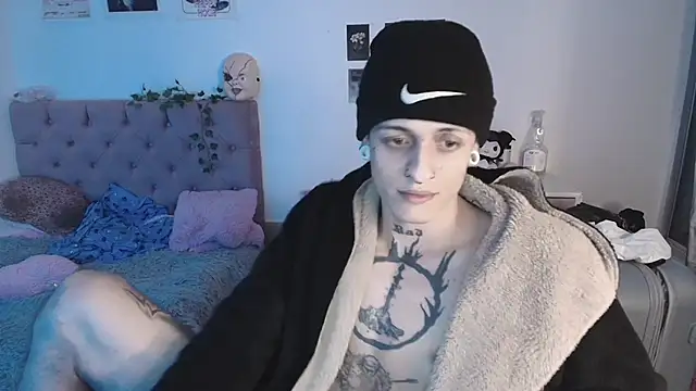 2cyboy  online show from 09-11-25, 03:17