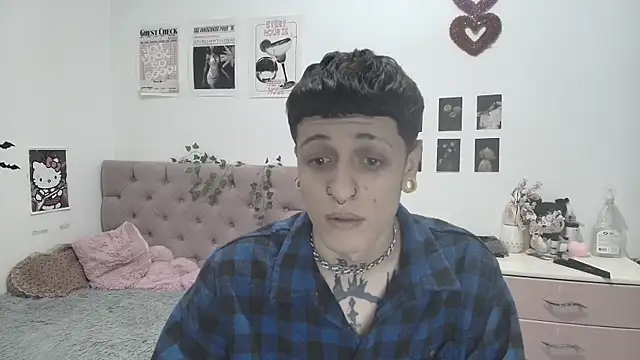 2cyboy  online show from 09-18-25, 09:39