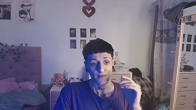 2cyboy  online show from 09-22-25, 08:33