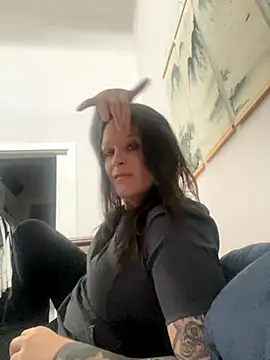 Snapshot of sinfful-secrets@xh chatting on 10-22-25, 07:35 sinfful-secretsxh online show from 10-22-25, 07:35