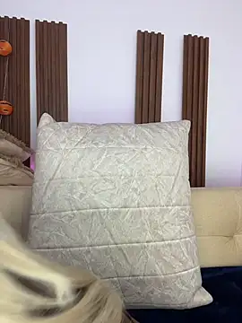 Mya lorenz online show from 11-01-25, 07:10