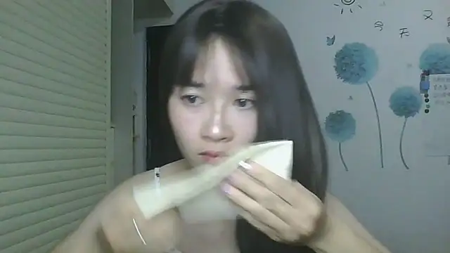 Snapshot of Monice1314 chatting on 10-10-25, 12:04 Monice1314 online show from 10-10-25, 12:04