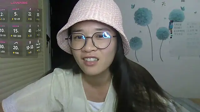 Snapshot of Monice1314 chatting on 10-18-25, 02:07 Monice1314 online show from 10-18-25, 02:07