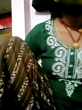 Hot tin74 online show from 11-09-25, 05:44