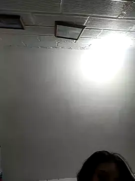 Snapshot of emmii_cute chatting on 09-28-25, 01:33 emmii cute online show from 09-28-25, 01:33