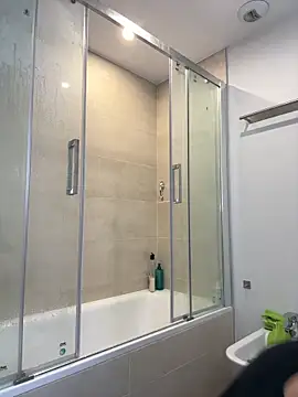 prettylittlefooxy online show from 11-12-25, 11:10