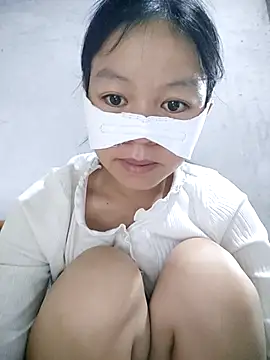 Lilyy-y online show from 11-15-25, 10:59